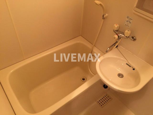 バス・シャワールーム　※写真は別部屋の物になります