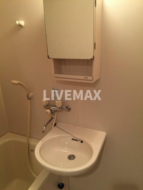 洗面設備　※写真は別部屋の物になります