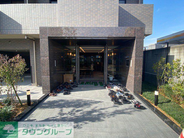 エントランス　エントランス