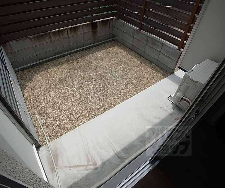 バルコニー　ベランダ、庭