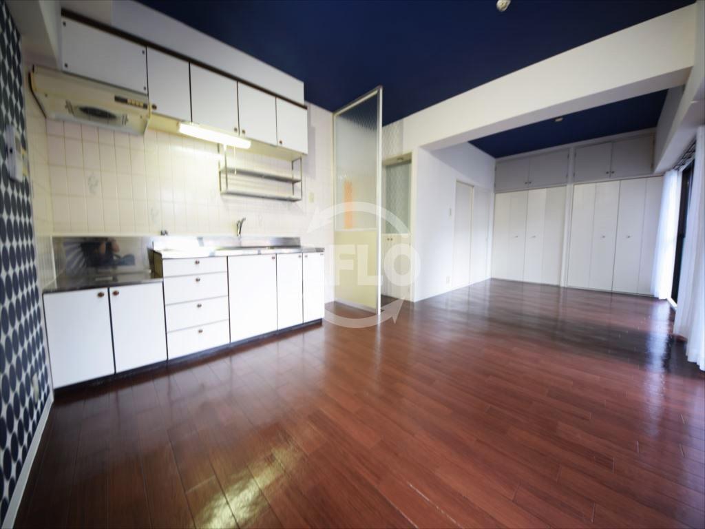 トイレ　グローリーヨシダ　広々としたリビング