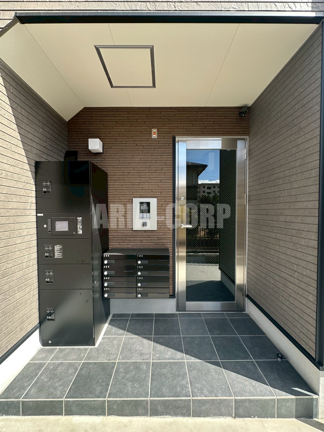 エントランス　IoT対応の最新式物件です♪