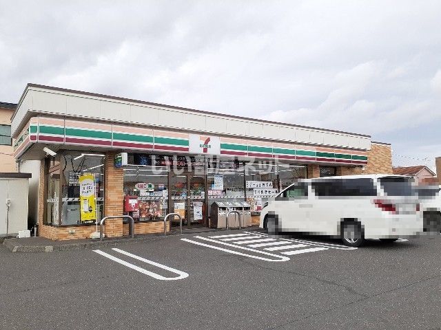 コンビニ　セブンイレブン苫小牧臨海北通店（コンビニ）まで301m