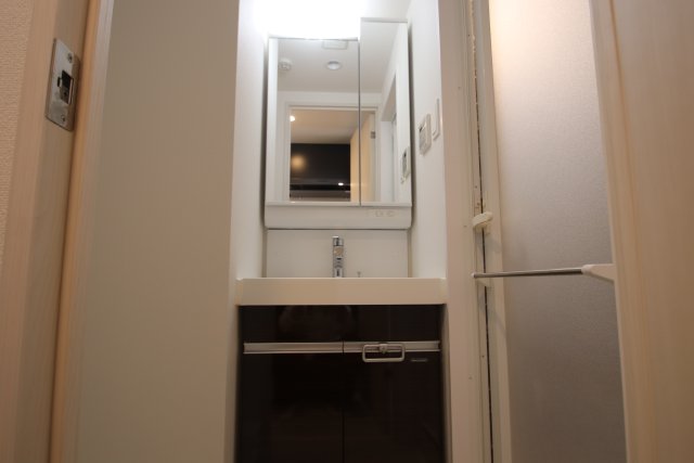 洗面設備　別室の参考写真です。※現況優先