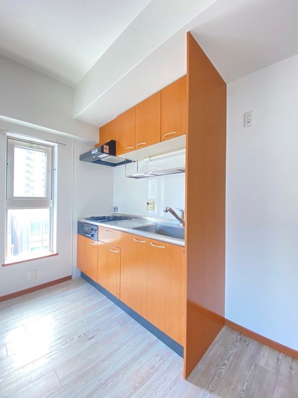 キッチン　コンパクトなキッチンで掃除もラクラク