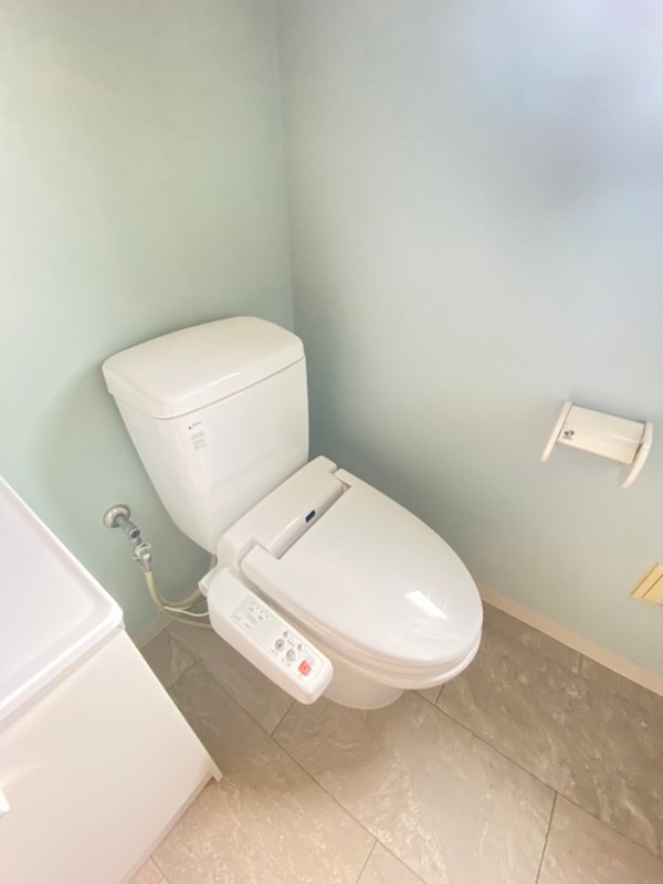 トイレ　清潔感のあるトイレです