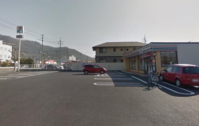 コンビニ　セブンイレブン（コンビニ）まで497m