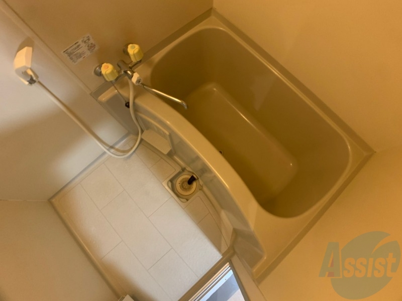 バス・シャワールーム　お風呂です。ゆっくりお風呂につかるのも体に良いですね～