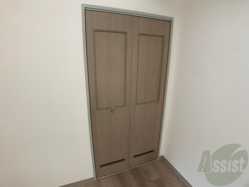 収納　寝室の収納です。部屋がすっきり片付きます。