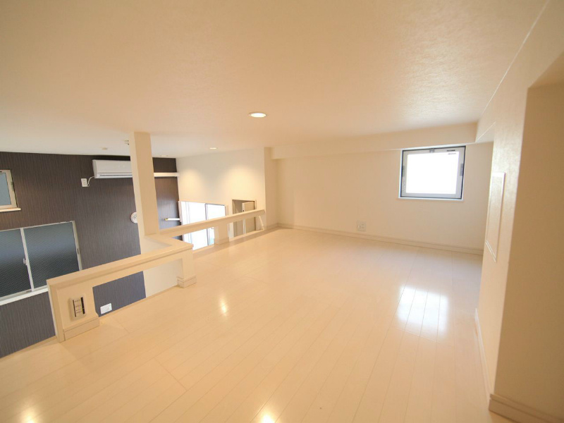 その他部屋・スペース　ロフト5.7帖（収納としてもお部屋としても使えます）