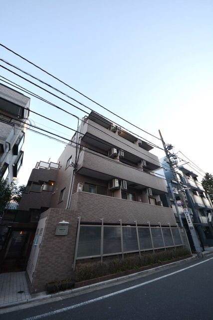 建物外観　★駅徒歩５分ほど★