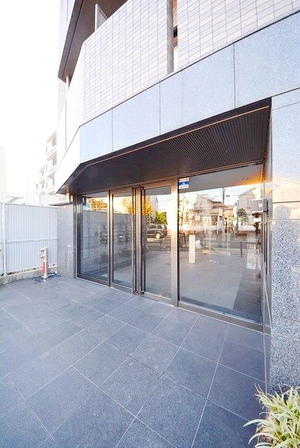 エントランス　★分譲らしいエントランスです★