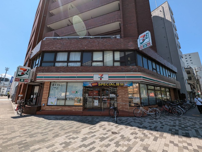 コンビニ　セブンイレブン（コンビニ）まで509m