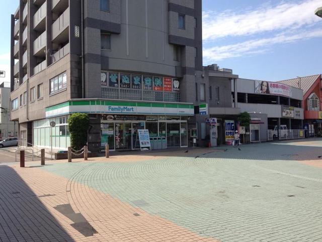 コンビニ　ファミリーマート秋川駅前店（コンビニ）まで483m