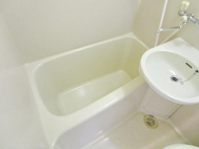 バス・シャワールーム　バスルーム