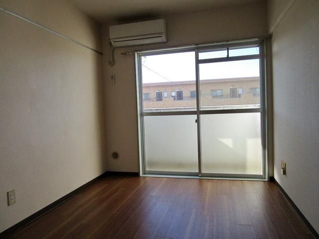 居室・リビング　洋室