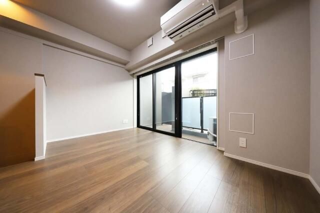 居室・リビング　居間です