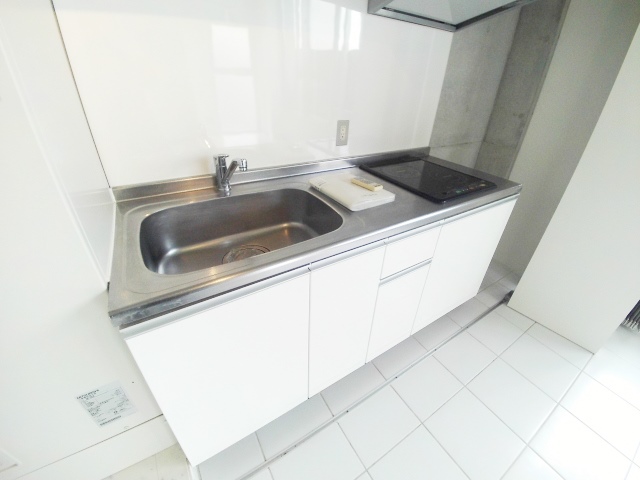 キッチン　目隠しのできるキッチンです。