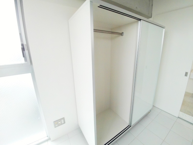 収納　クローゼットは移動させることが可能です。