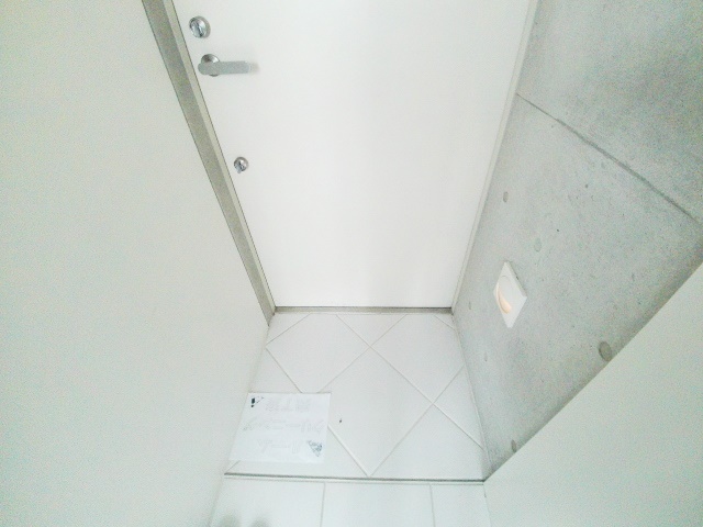 玄関　玄関スペースは確保されています。