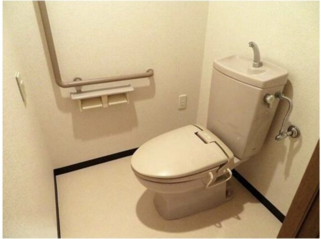 トイレ　別部屋参考写真