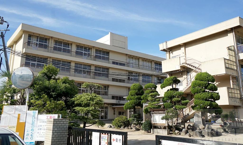 小学校　福山市立深津小学校（小学校）まで420m