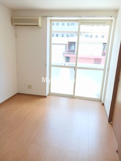 居室・リビング　☆快適なくつろぎ空間です☆