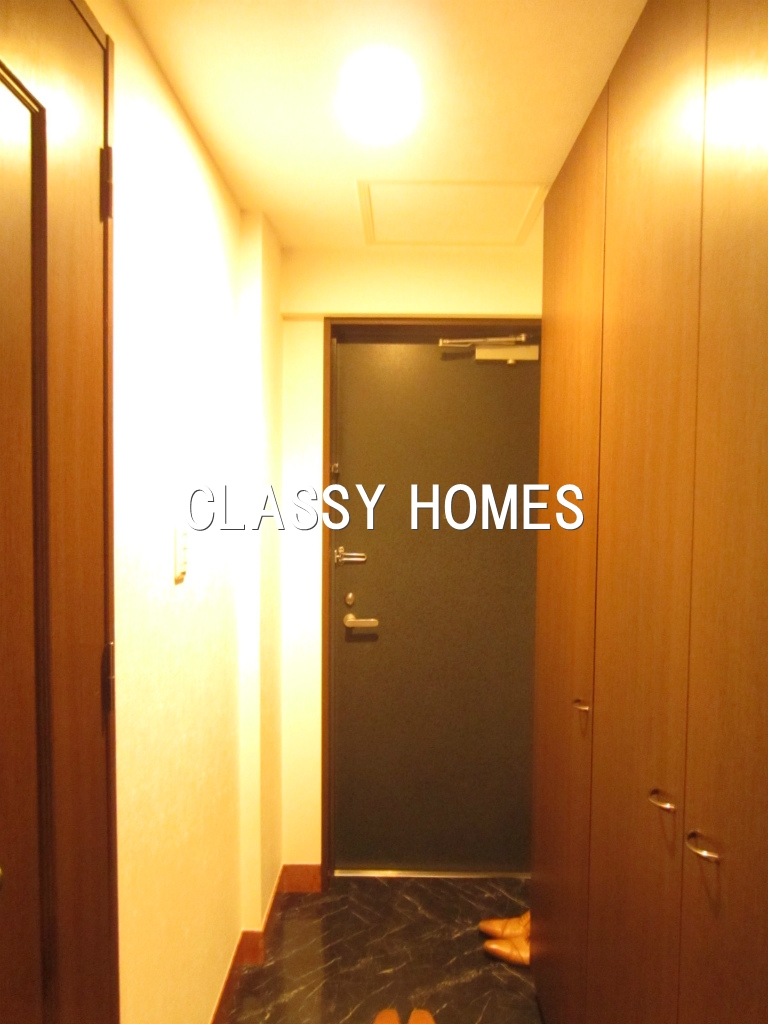 玄関　1999年竣工　芝公園アパートメント：玄関