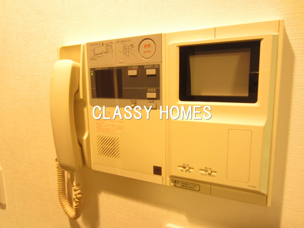 セキュリティ　1999年竣工　芝公園アパートメント：モニターフォン