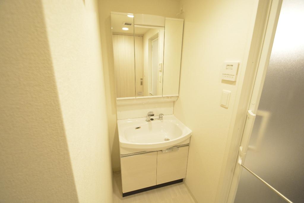 洗面設備　洗髪洗面化粧台