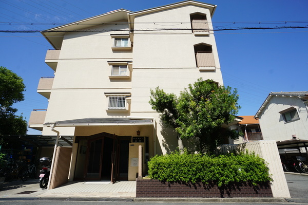 建物外観　オンライン内覧実施中