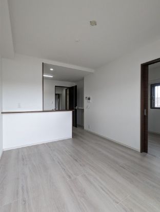 居室・リビング　※類似物件の写真となります。現状優先。