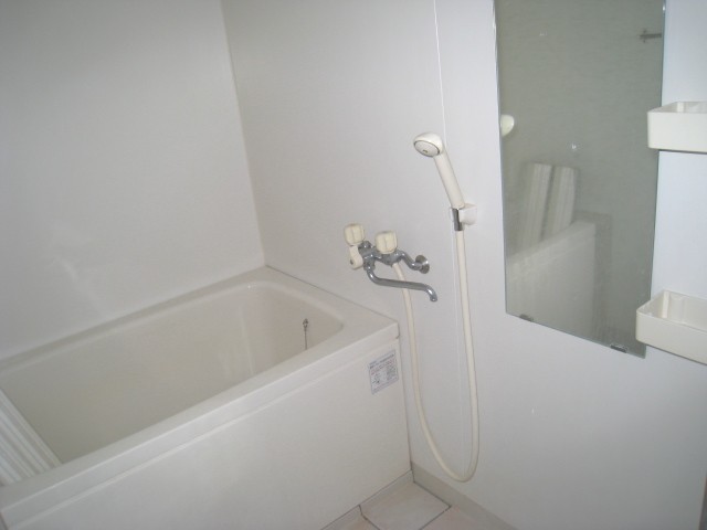 バス・シャワールーム　追焚給湯付きバスルーム