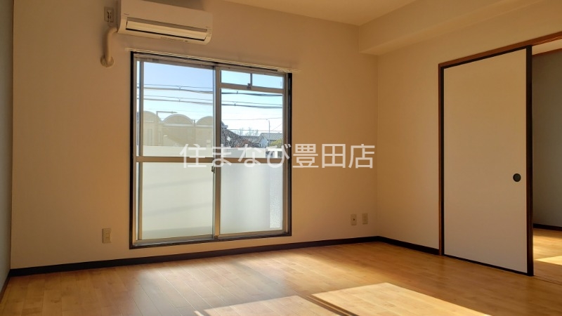 居室・リビング　別部屋写真