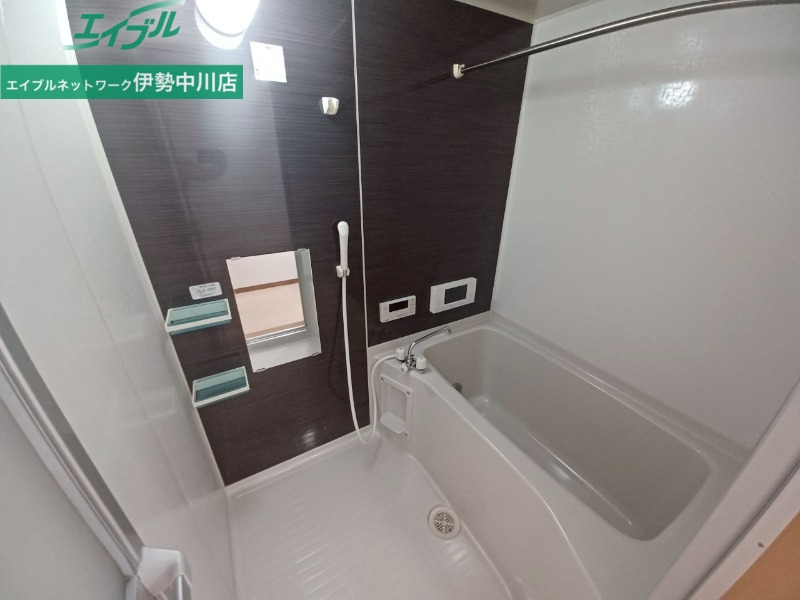 バス・シャワールーム　同型参考写真