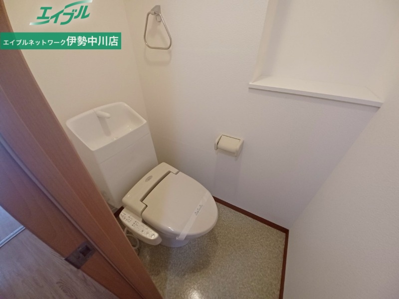 トイレ　同型参考写真