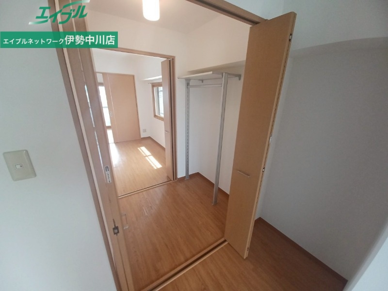 収納　同型参考写真