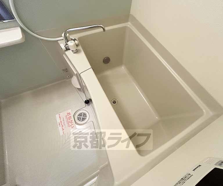 居室・リビング　日当たりの良いきれいな室内です・