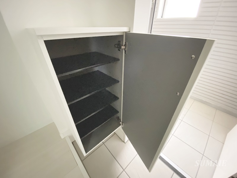 収納　シューズボックスです☆