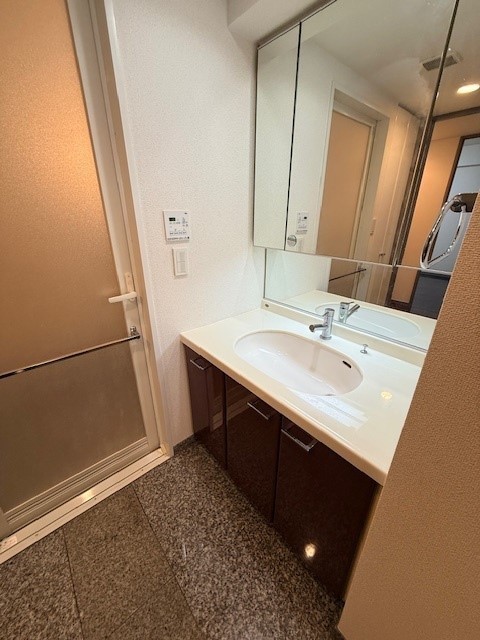 洗面設備　洗面化粧台