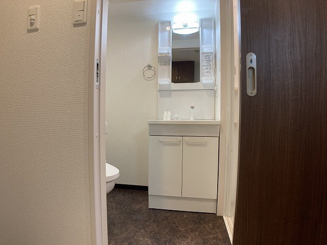 洗面設備　同マンション別部屋