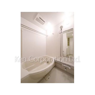 バス・シャワールーム　同タイプ30階のお部屋を撮影。仕様が異なることがあります。