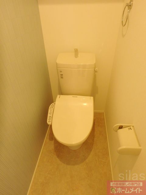 トイレ　同メーカ施工例。