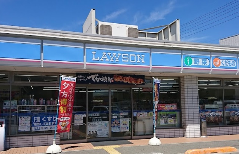 コンビニ　ローソン 豊中立花町三丁目店（コンビニ）まで422m