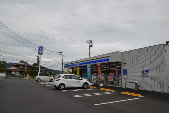 コンビニ　ローソン（コンビニ）まで1174m