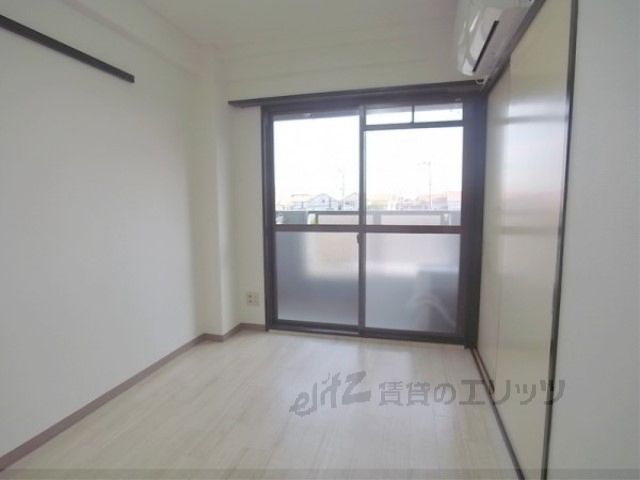 居室・リビング　洋室