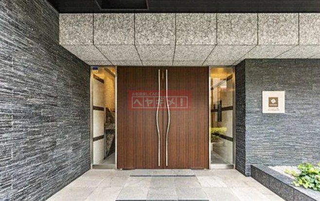 玄関　エントランス