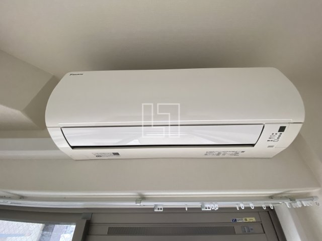 その他設備　プレサンス大手前ピリオド　エアコン