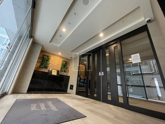 エントランス　プレサンス大手前ピリオド　エントランス