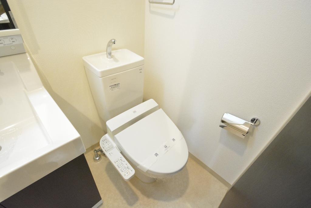トイレ　シャワー付トイレ